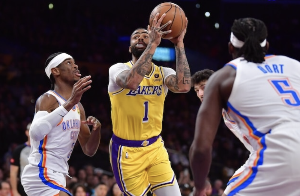 关于湖人横扫雷霆，利拉德高光表现的信息