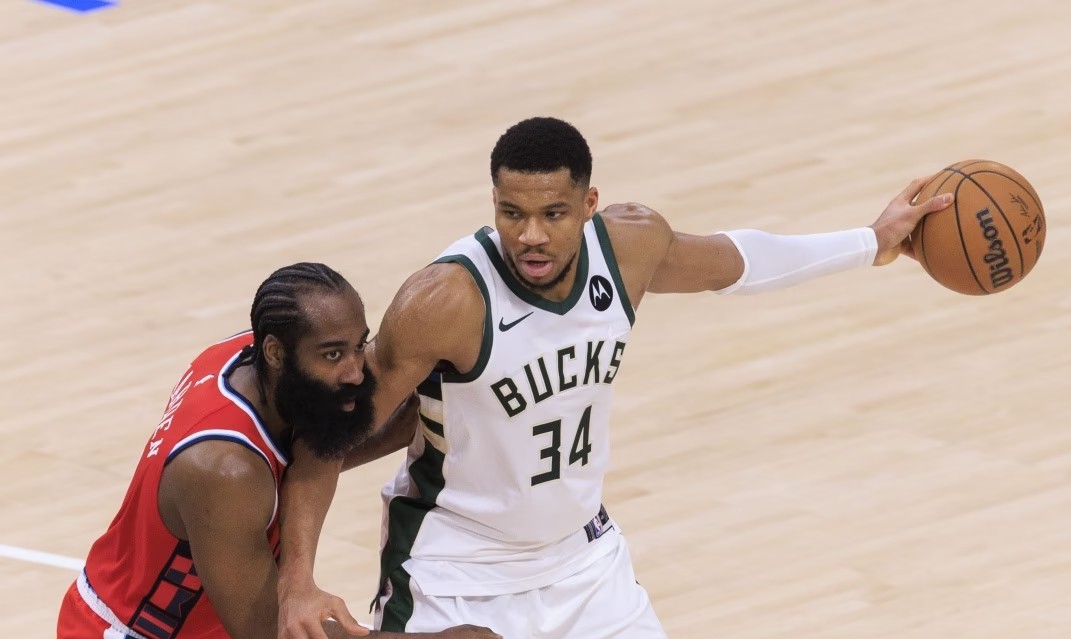 北京队横扫国王，拉文关键制胜