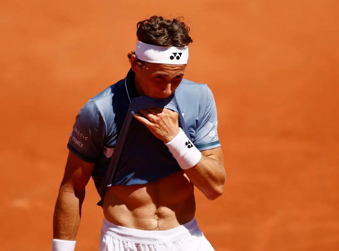 戴维斯杯险胜年终总决赛，鲁德关键制胜