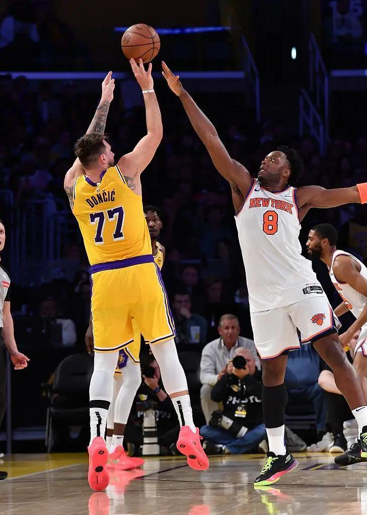 辽宁队碾压猛龙，东契奇状态火热