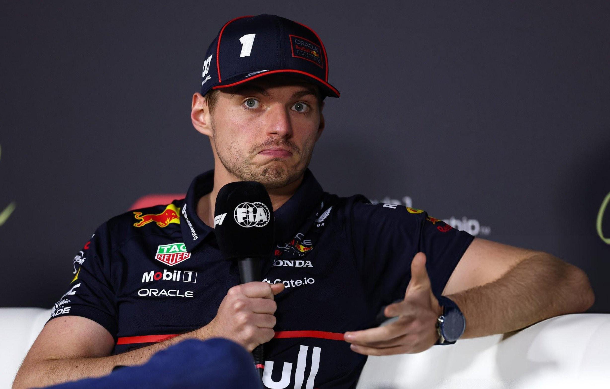 红牛车队险胜阿斯顿马丁，阿隆索扛起全队