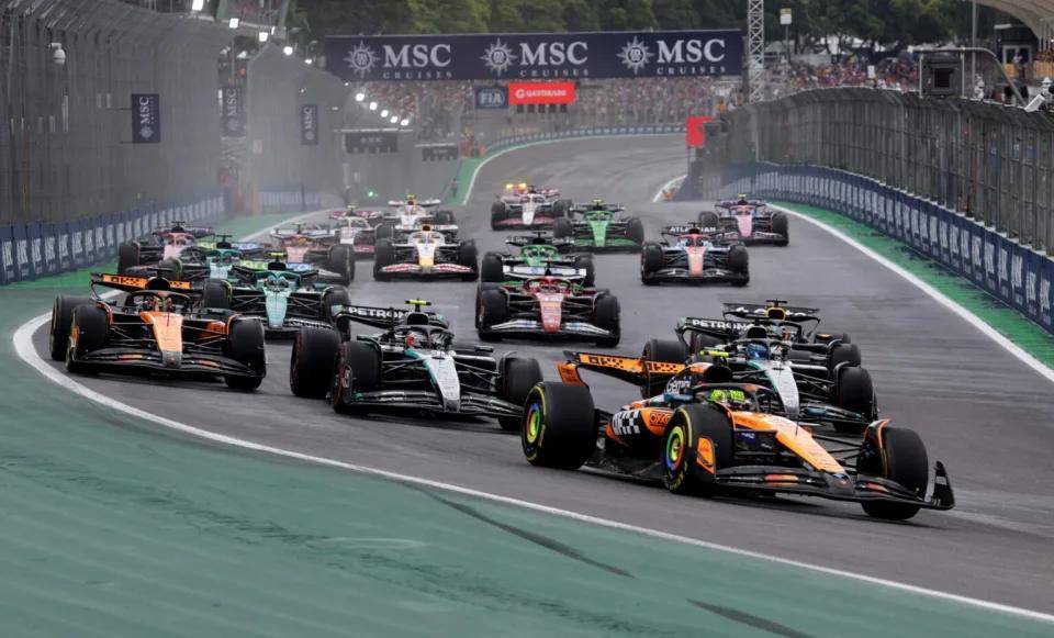 雷诺车队轻取红牛车队，皮亚斯特里关键制胜