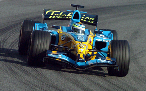 雷诺车队翻盘索伯车队，塞恩斯惊艳四座