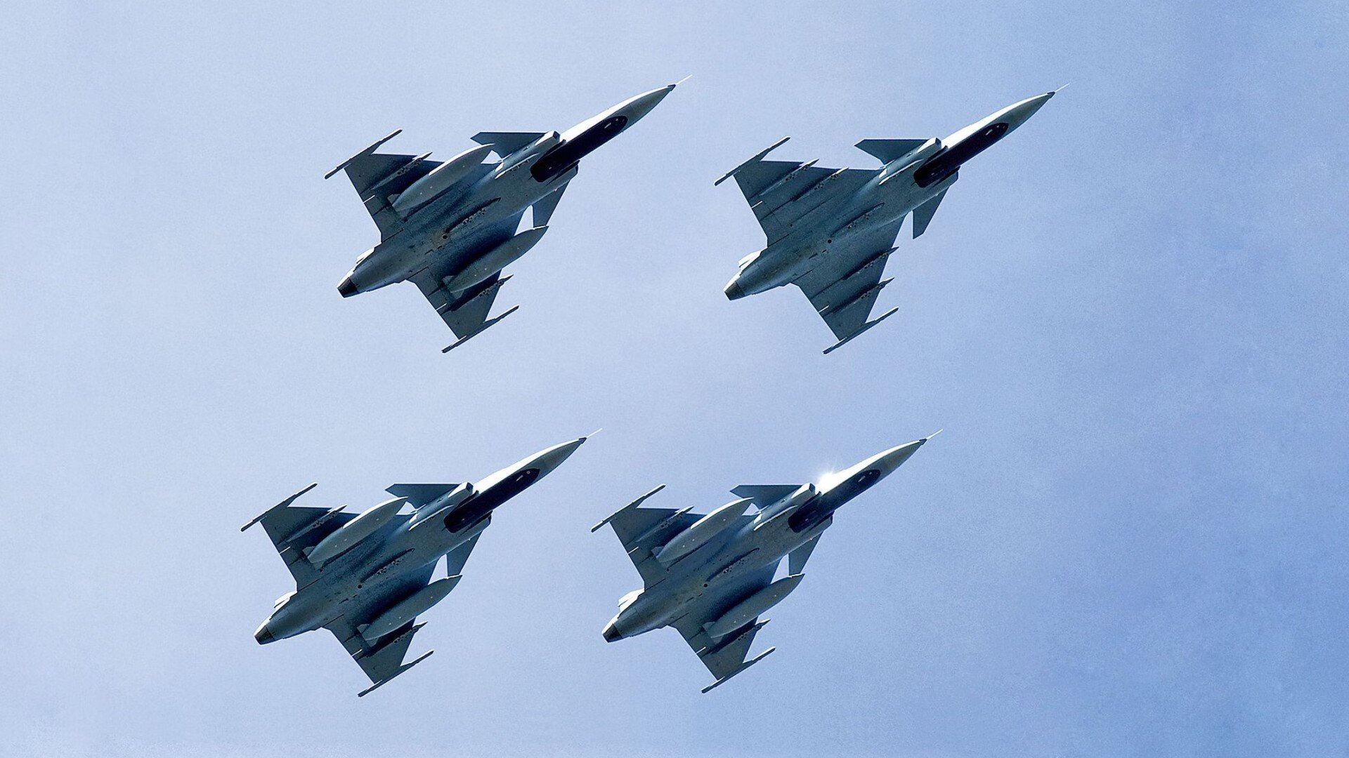 欧冠史诗夜，奥亚尔萨瓦尔一球击穿喧嚣，写下西班牙逆袭双重交响曲