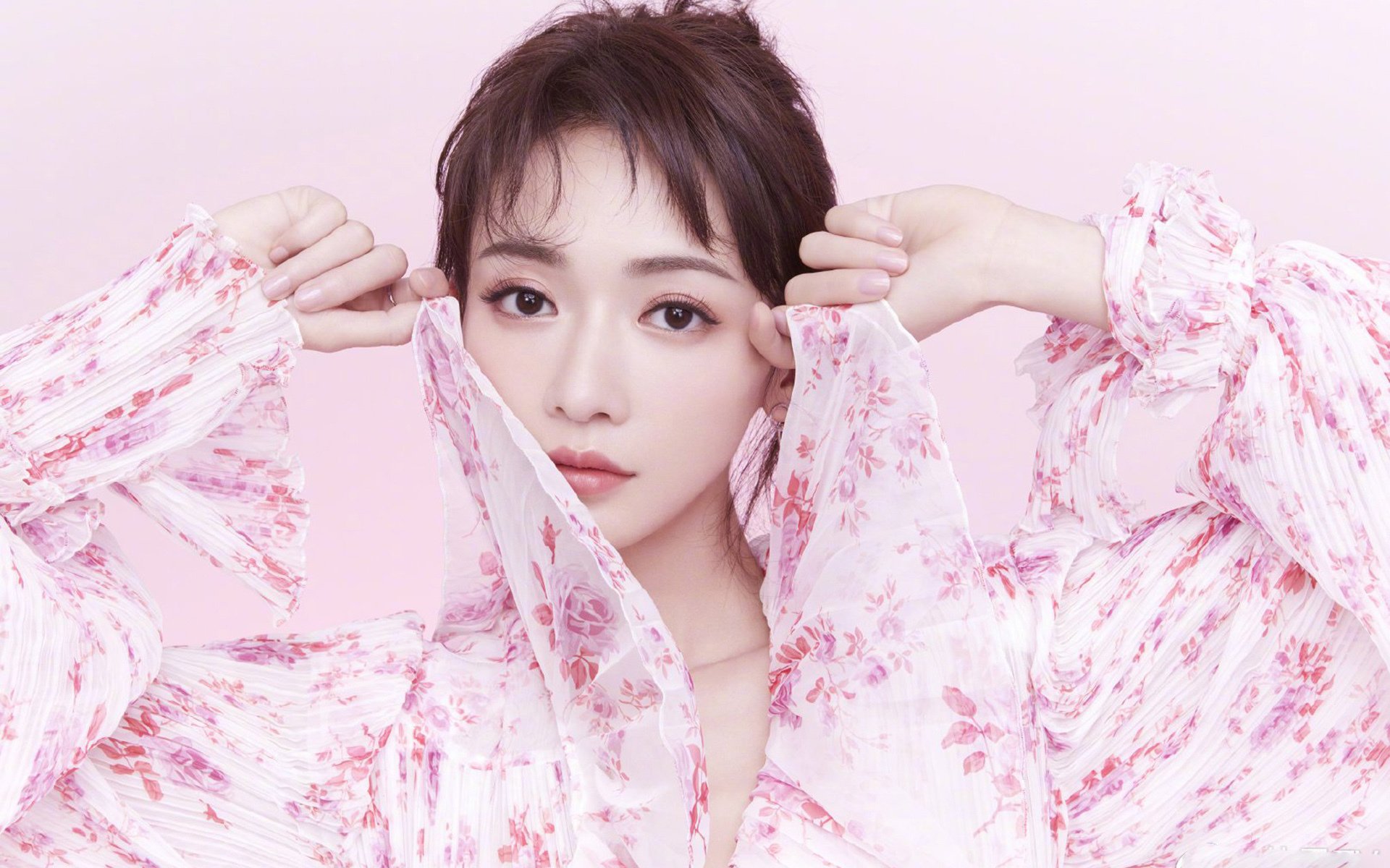 戈麦斯一锤定音+后防定海神针！喀麦隆1-0芬兰，非洲雄狮强势晋级非洲杯正赛