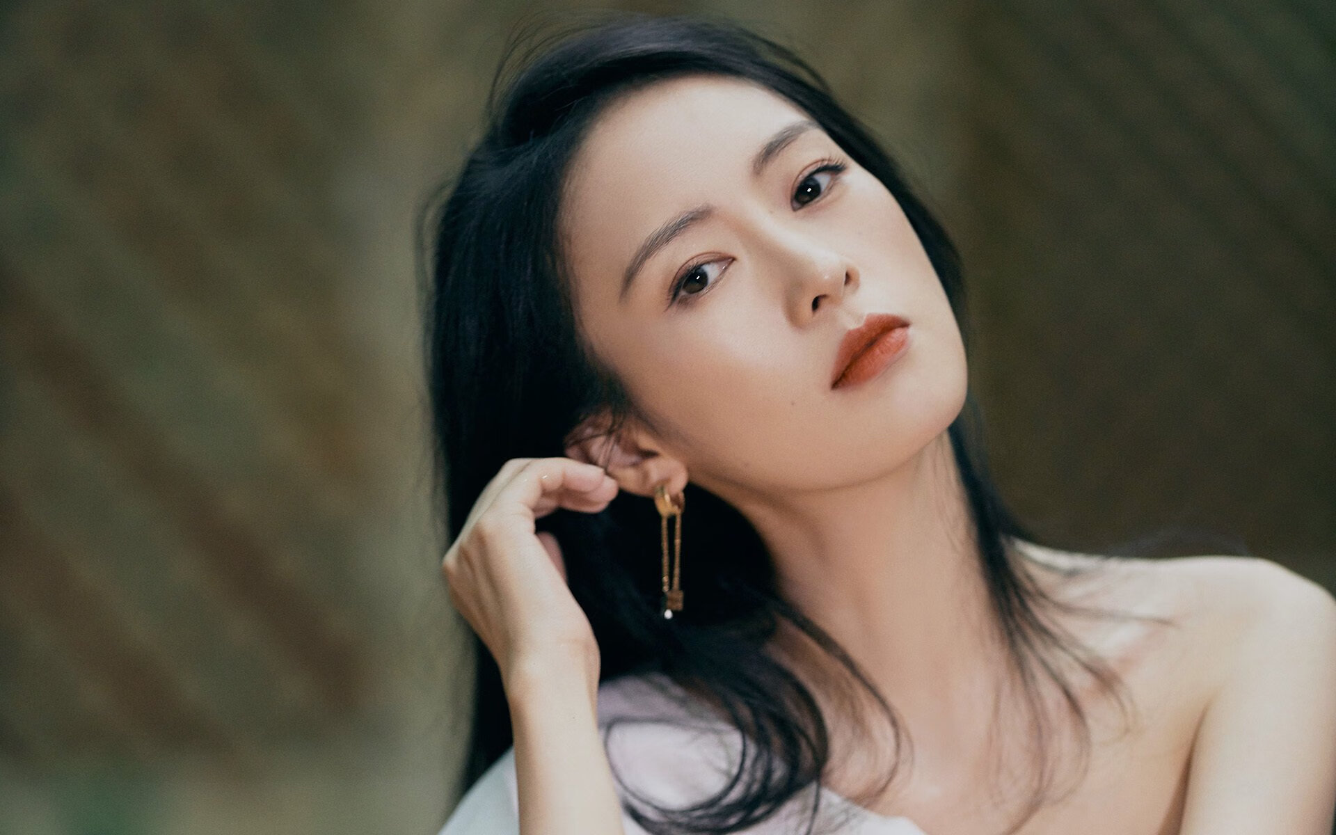 三记惊雷劈开孟菲斯夜幕，米切尔不合理爆发背后的北京队篮球哲学