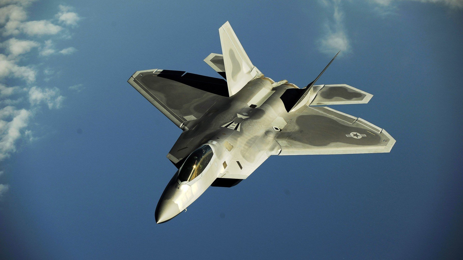 温哥华雨夜，内马尔里程碑助攻，巴黎圣日耳曼强行终结加拿大逆袭梦